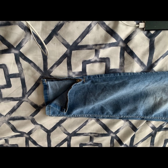 Jean guess - Picture 3 of 5